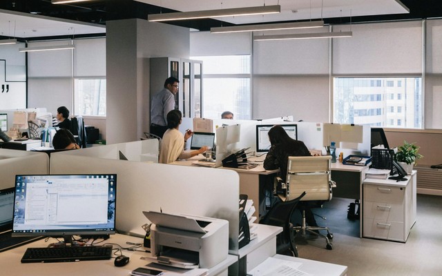 modular office space furniture